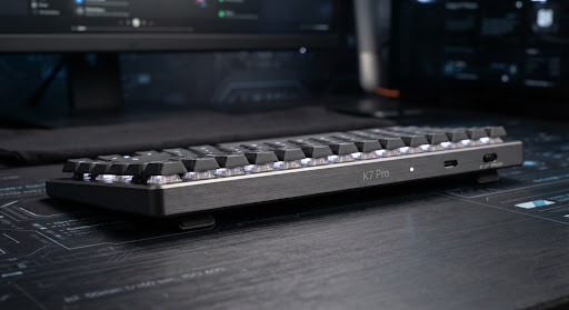 Profile view of the low-profile aluminum chassis